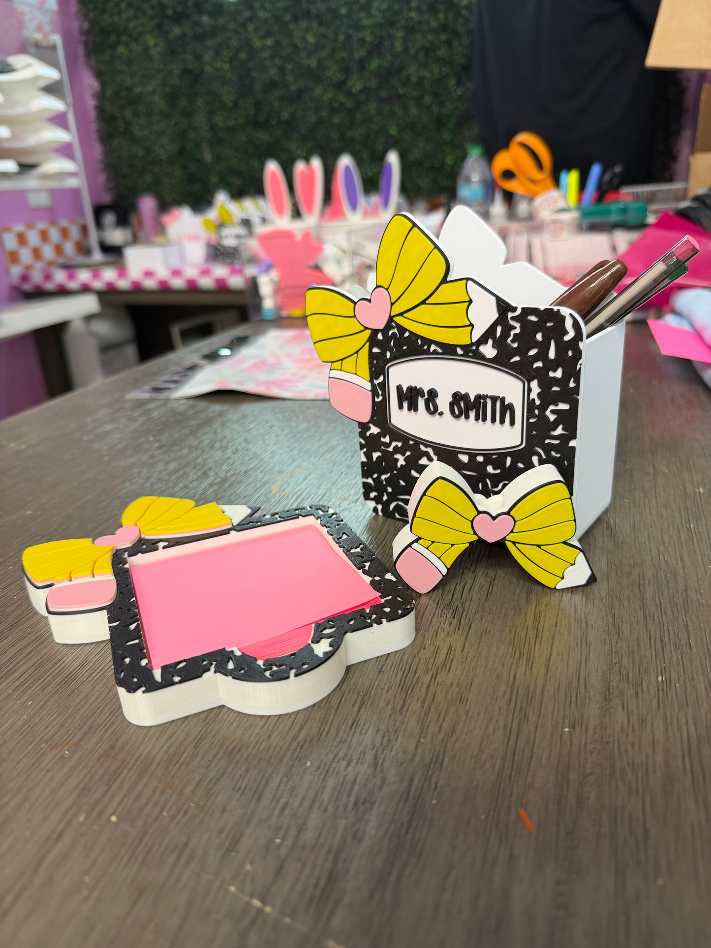 Customized Teacher Bow Desk Set